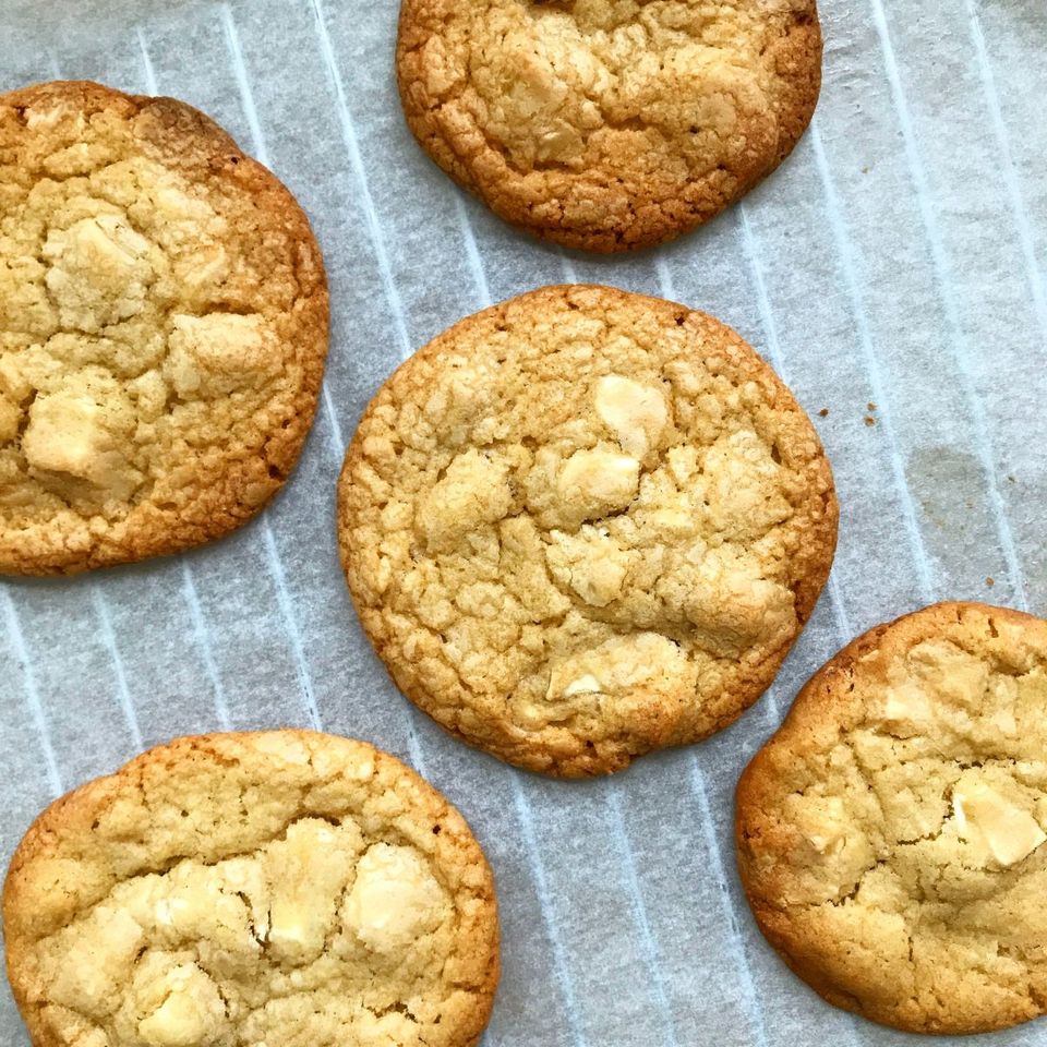 Witte chocolade macadamia koekjes